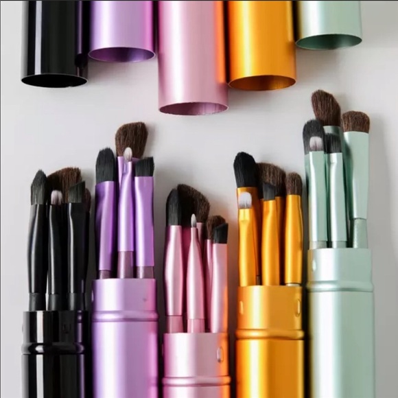 Beauty Trends Other - NEW 5 Eye Make-Up Brushes in Black Metal Travel Cylinder